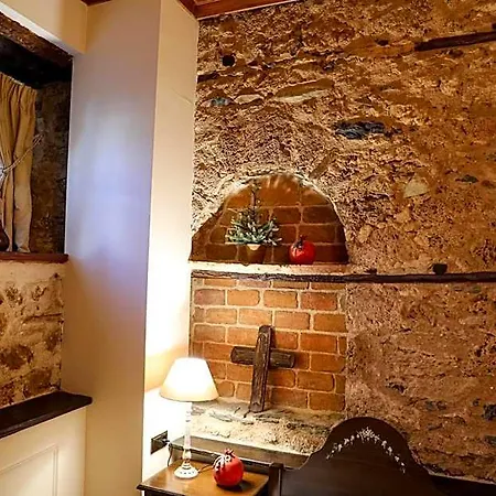 Boutique Palea Poli